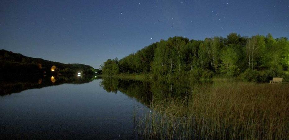 lake-at-night-viliage-of-ellsworth